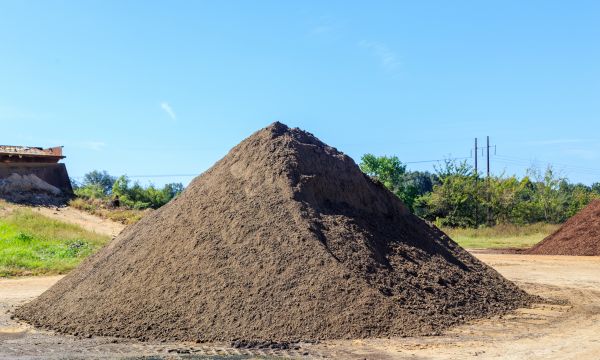 Black Dirt Delivery in Sparks